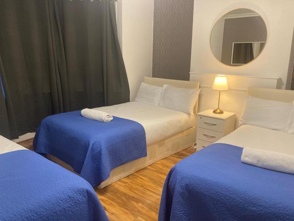 Twin Towerd Hotel London Eksteriør bilde