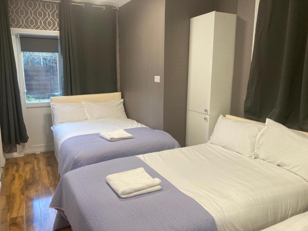 Twin Towerd Hotel London Eksteriør bilde
